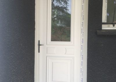 Porte d'entrée vitrail