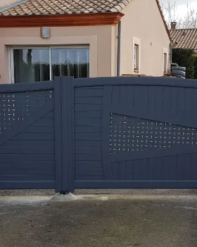 PORTAIL 2 VANTAUX INEGAUX CASTANET TOLOSAN