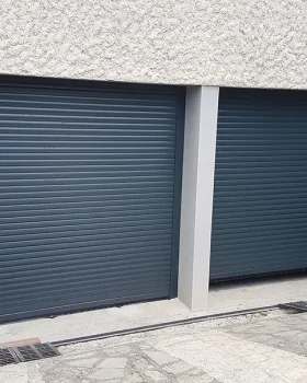 PORTE DE GARAGE ENROULABLE GRIS FONCE LABEGE
