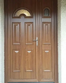 PORTE D'ENTREE EN PVC PLAXE CHENE AVEC TIERCE TOULOUSE