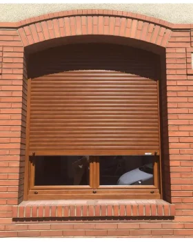 FENETRE PVC PLAXE BOIS BALMA