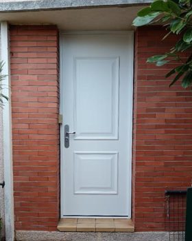 PORTE BLINDEE AVEC CIMAISE TOULOUSE